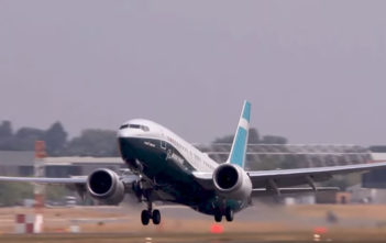 737 MAx8