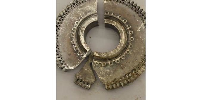 cracked jet engine disc