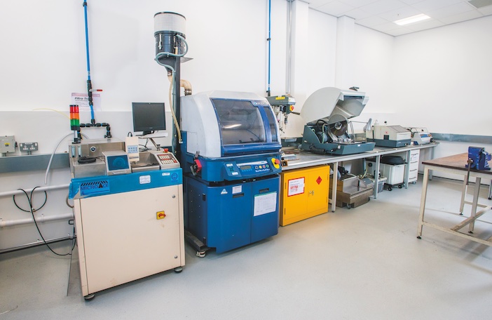 Laboratory equipment
