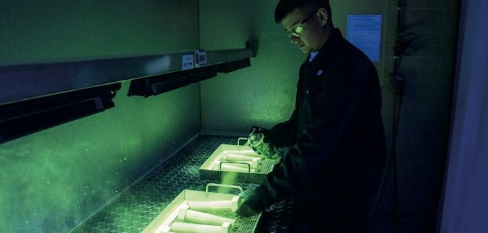Fluorescent penetration testing